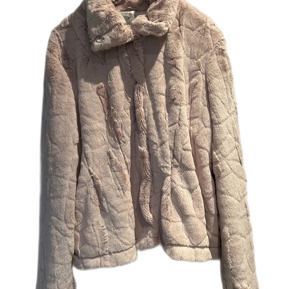 Faux fur coat - Picture 1 of 2